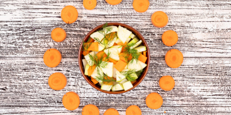 Morkų salotos su obuoliais