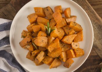 Moliūgų ir obuolių mišrainė žiemai – saldžiarūgštis rudens derliaus skonis