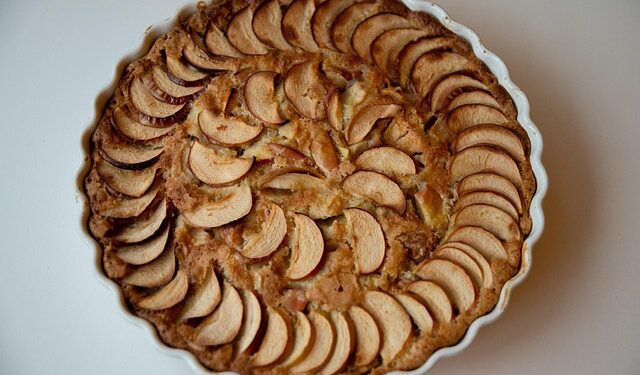 Obuolių pyragas: klasikinis receptas kiekvienai progai