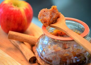 Obuolių uogienė žiemai: paprastas ir skanus receptas