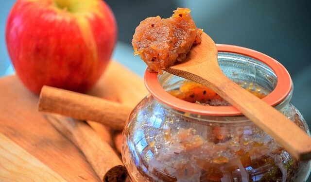 Obuolių uogienė žiemai: paprastas ir skanus receptas