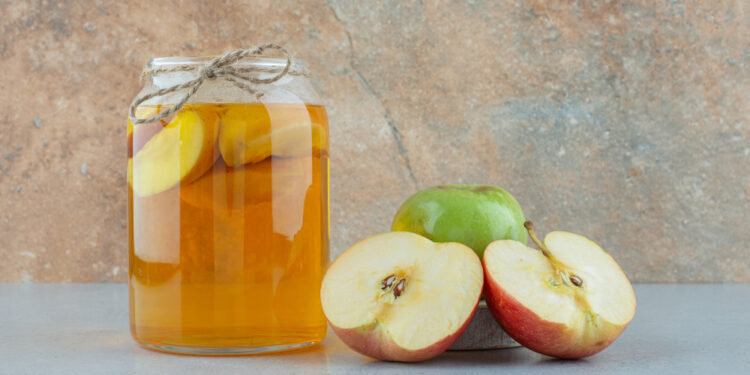 Obuolių kompotas žiemai tradicinis receptas