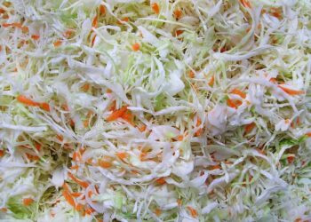 Raugintų kopūstų sriuba – paprastas patiekalas šaltam rudens vakarui