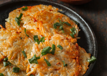 Tarkuotų bulvių blynai – klasika, kuri niekada nepabosta