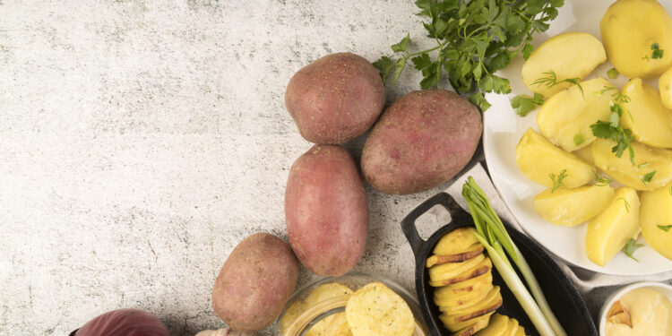 Bulvių ir cukinijų apkepas – gardi idėja savaitgalio stalui