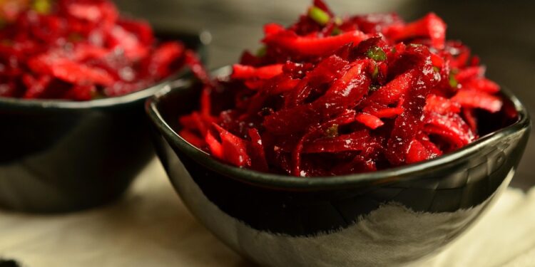 Virtų burokėlių salotos su aliejumi – paprastas ir sveikas receptas