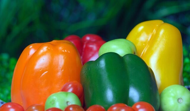 Paprikų mišrainė žiemai – vasaros spalvos žiemos dienoms