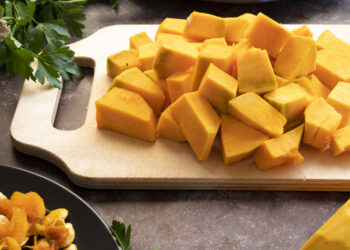 Moliūgų ir burokėlių mišrainė žiemai – paprastas receptas žiemos atsargoms