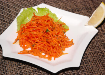 Korėjietiškos morkos žiemai receptas – tradicinis rytietiškas skonis šeimos stalui
