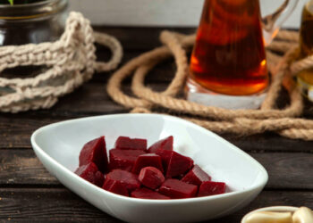 Marinuoti burokėliai žiemai – tradicinis pasirinkimas žiemos stalui