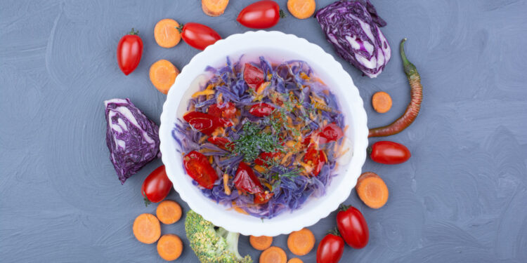 Pomidorų ir kopūstų mišrainė žiemai – gardus rudens derliaus receptas