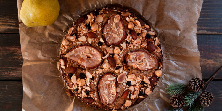 Šokoladinis kriaušių pyragas – rudens skonių derinys