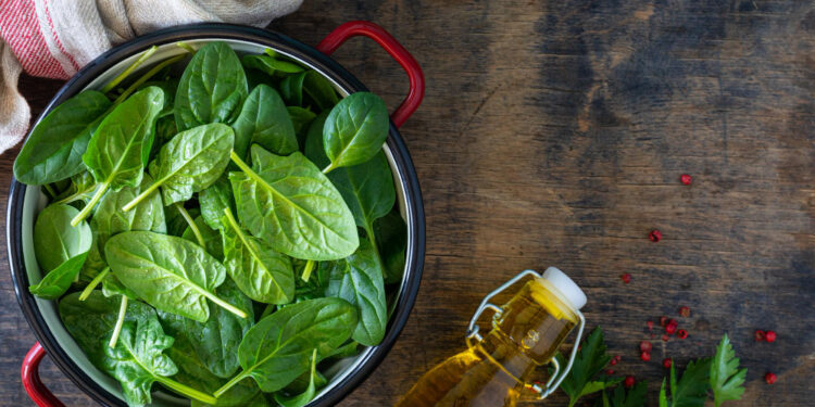 Špinatai žiemai receptas – žalios energijos bomba šeimos stalui