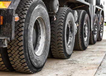 sunkvežimių padangos