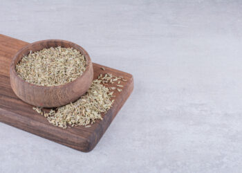 Kaip virti kmynų arbatą: žingsnis po žingsnio receptas