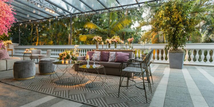 Kokia stogo danga geriausia įsirengiant terasą sode?