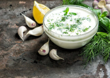 Krapų padažas: lengvas ir greitas receptas kasdieniams patiekalams